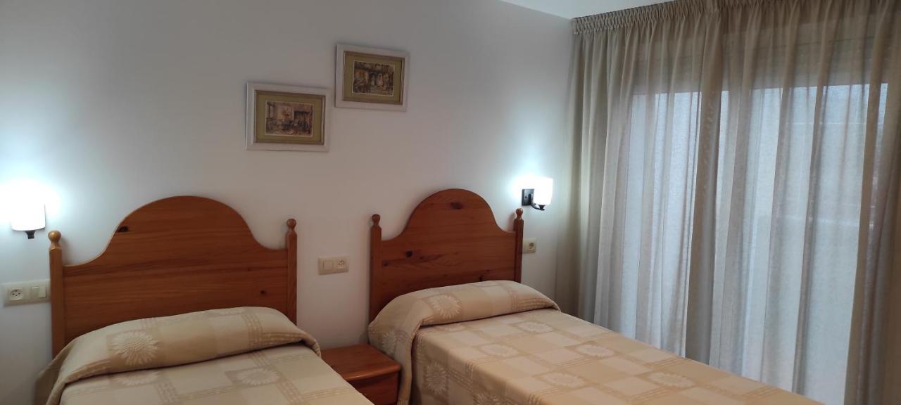 Hotel Grove O Grove Esterno foto
